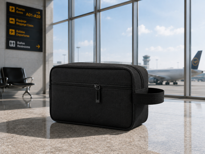 Negro · Neceser de viaje ZAIROA en negro en la terminal del aeropuerto